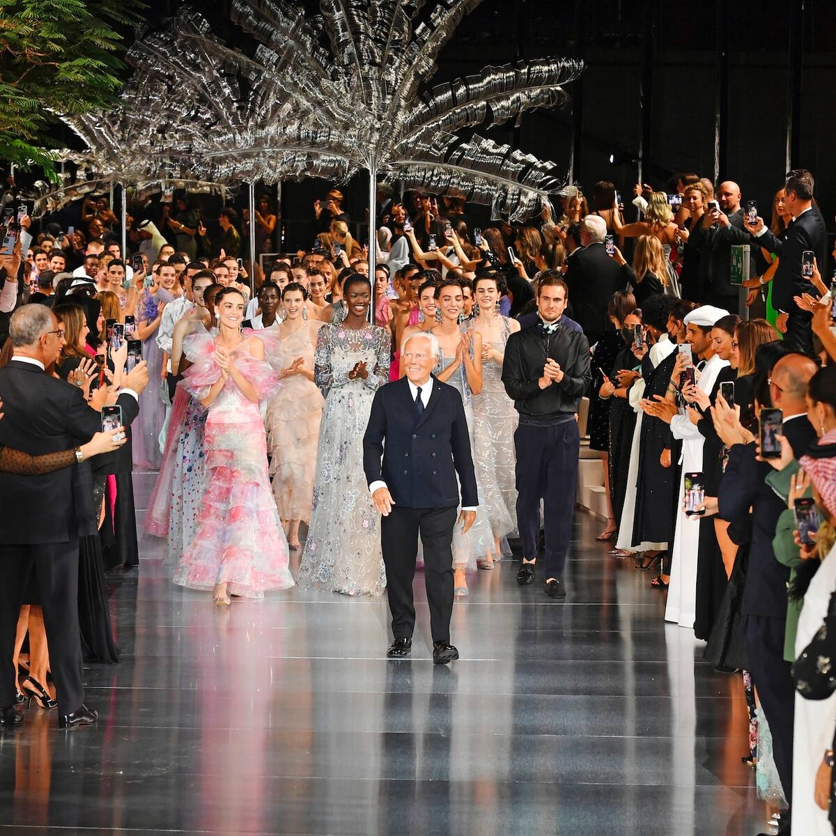 Giorgio Armani le revolutionnaire de la modernite Illustre