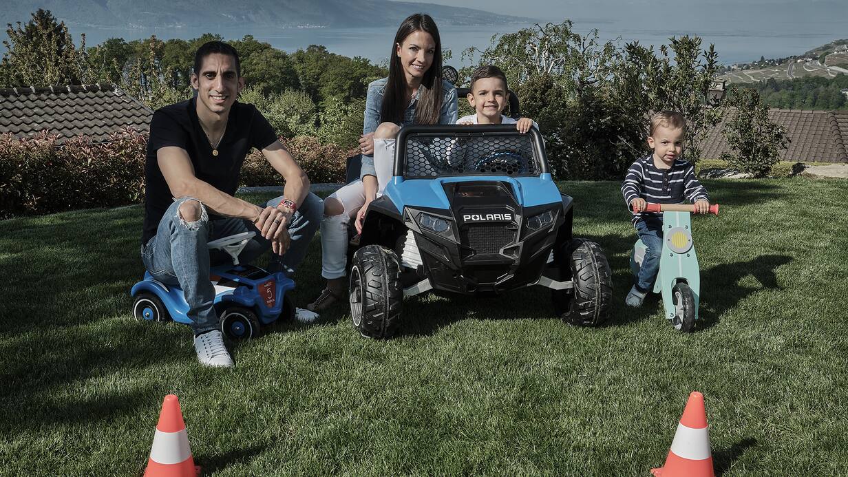 Sébastien Buemi et sa famille: Jennifer, Jules et Theo