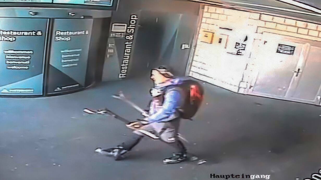 Caméra de surveillance au Petit Cervin. Cette photo est la dernière prise en Suisse de Karl-Erivan Haub.