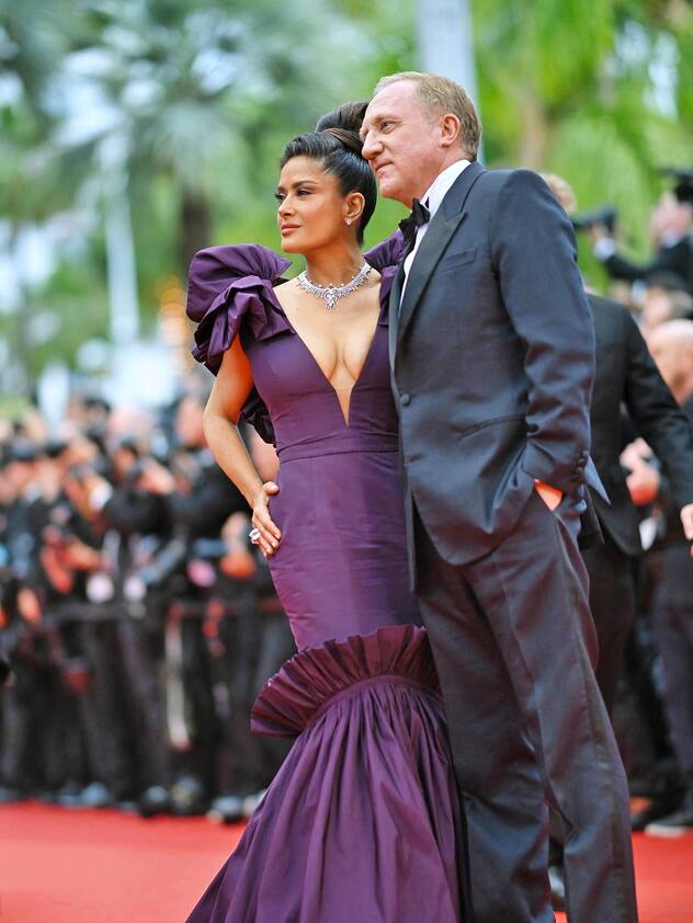 Salma Hayek et François Henri Pinault assistent au tapis rouge de Killers Of The Flower Moon lors de la 76e édition du festival de Cannes au Palais des Festivals le 20 mai 2023 à Cannes, France.