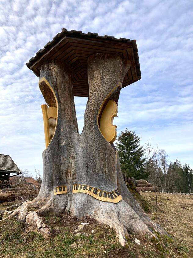 Bois sculpté à La Brévine