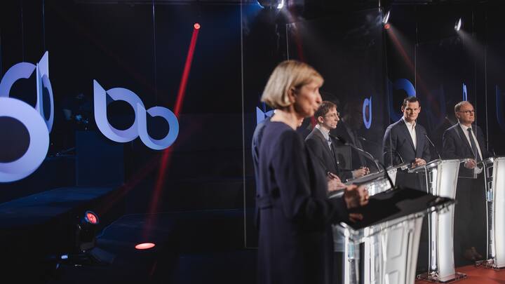 GenÃ¨ve, Suisse, 23 feÌvrier 2021. DÃ©bat du 1er tour Ã  LÃ©man Bleu.Â© Niels Ackermann / Lundi13