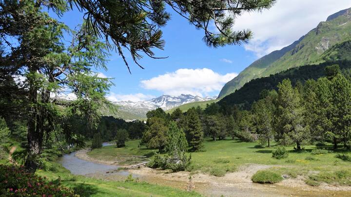 Vue sur le Lukmanier depuis le Tessin