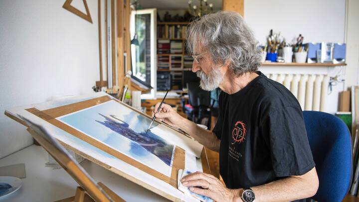 John Howe