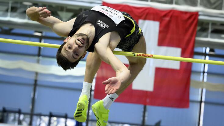 Loic Gasch (US Yverdon) in Aktion beim Hochsprung an den Schweizer Leichtathletik Hallenmeisterschaften, am Sonntag, 27. Februar 2022 in Magglingen. (KEYSTONE/Anthony Anex)