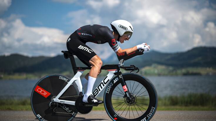Le cycliste Yannis Voisard  lors du chrono de la 1re étape du Tour de Suisse 2023, disputé autour d’Einsiedeln