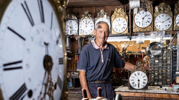 Antoine Lange, dans son atelier de Troistorents