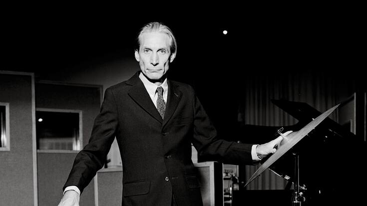British drummer Charlie Watts of The Rolling Stones, photographed with his drum kit on 28th February, 1991. (Photo by John Stoddart/Popperfoto via Getty Images) HD GETTYÂ 