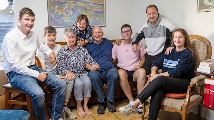 Le diacre Daniel Pittet en famille chez lui a Rossens.