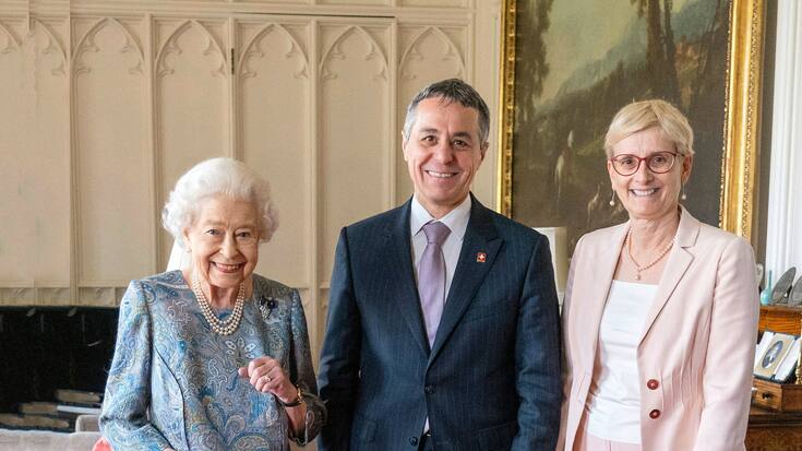La reine Elisabeth reçoit le Président de la Confédération suisse Ignazio Cassis et son épouse Paola Cassis