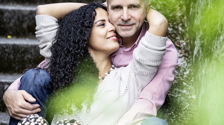 Jean-Luc Marchina, ancien participant à "Bye bye la Suisse", avec sa compagne Abeer Soliman 