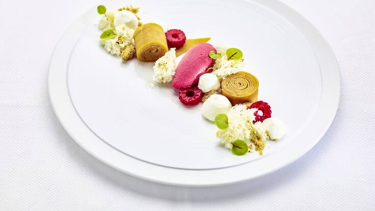 Pomme vaudoise et biscuit aux amandes