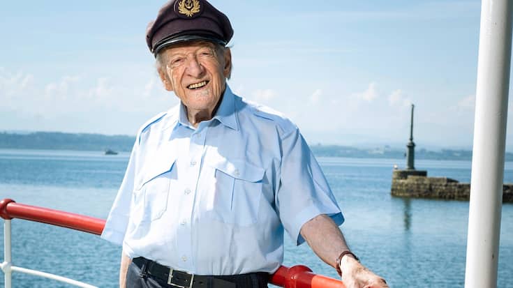Sébastien Jacobi sur le pont du bateau vapeur Neuchâtel