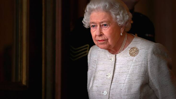 La reine d'Angleterre en 2004.