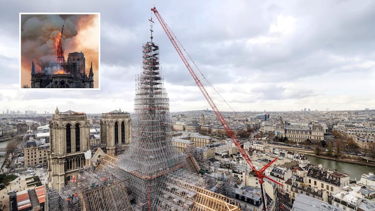 Le 6 décembre, la cathédrale Notre-Dame de Paris retrouve sa croix sommitale en métal.