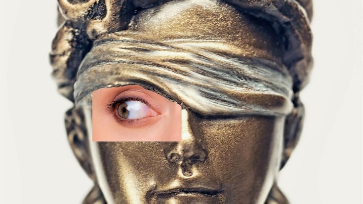 Allégorie de la justice, un oeil ouvert.