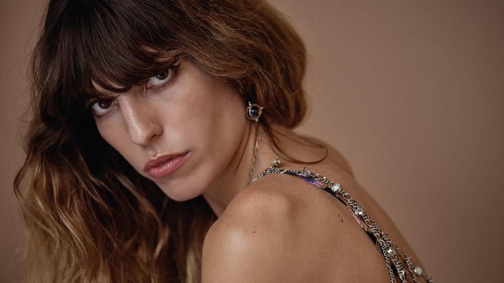 VIP LOU DOILLON