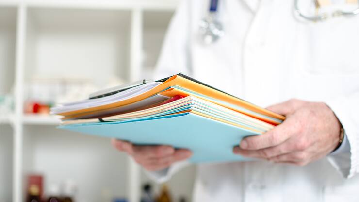 Droit des patients d'avoir accès au dossier médical