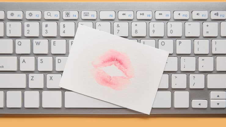 Mon employeur a-t-il le droit de surveiller ma vie sexuelle?