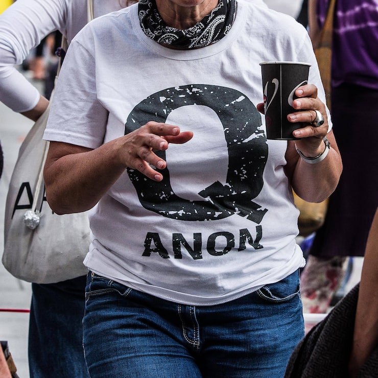 Le complotisme en Suisse, QAnon