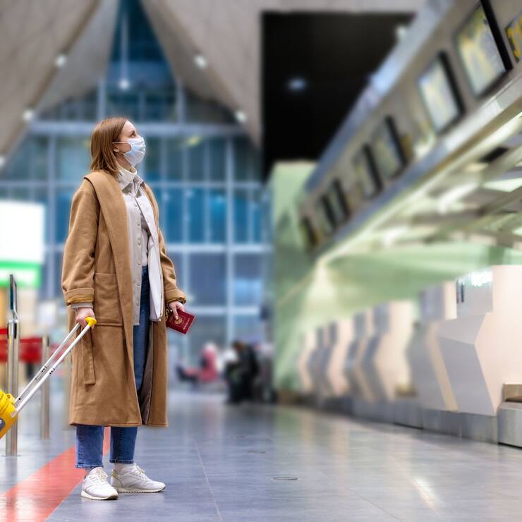Une femme voit son vol annulé