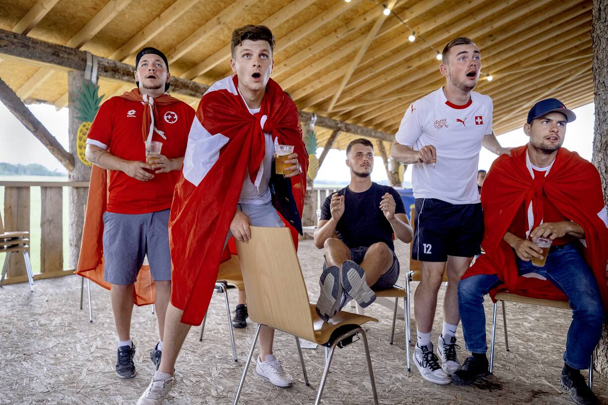02.07.2021 - Monnaz, VD. L'un des matchs les plus importants pour les Suisses depuis plus de 60 ans puisque les Suisses ont terminé en demi-finale de l'Euro foot 2021. Photo Darrin Vanselow © L'illustre 2021