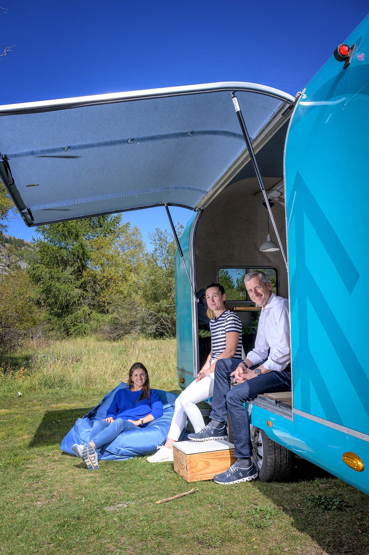Digi-Tal Engadin.  Office Caravan in La Punt.   