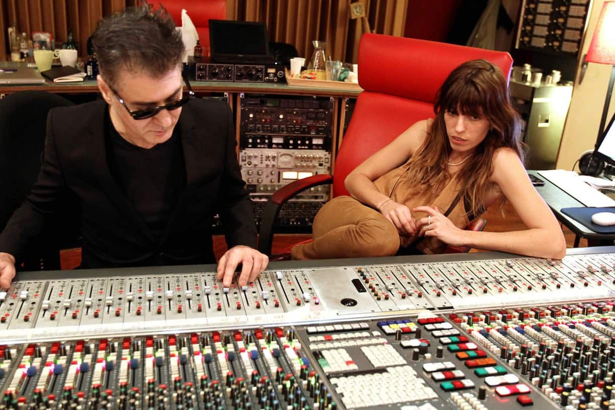 VIP LOU DOILLON