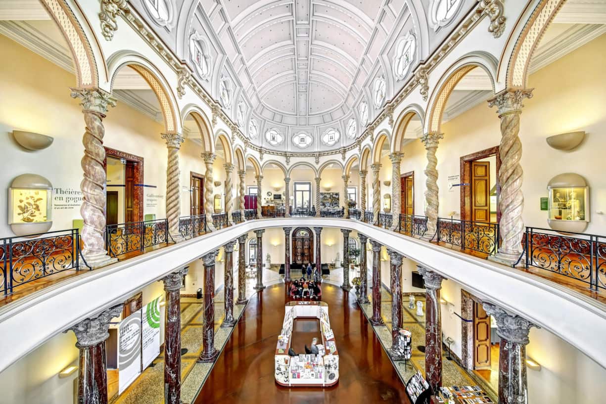 MUSEE ARIANA GENEVE