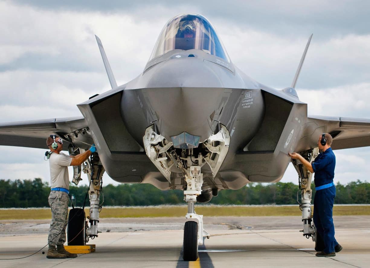 F35