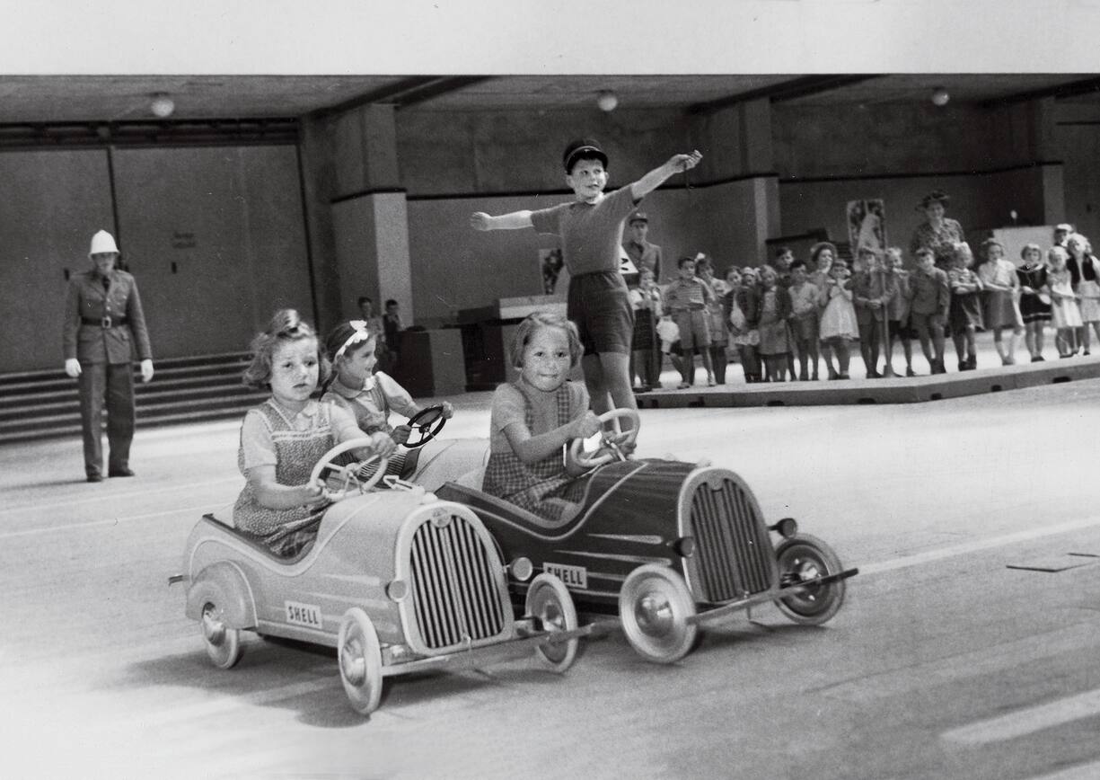 Exercice de prévention routière en 1952