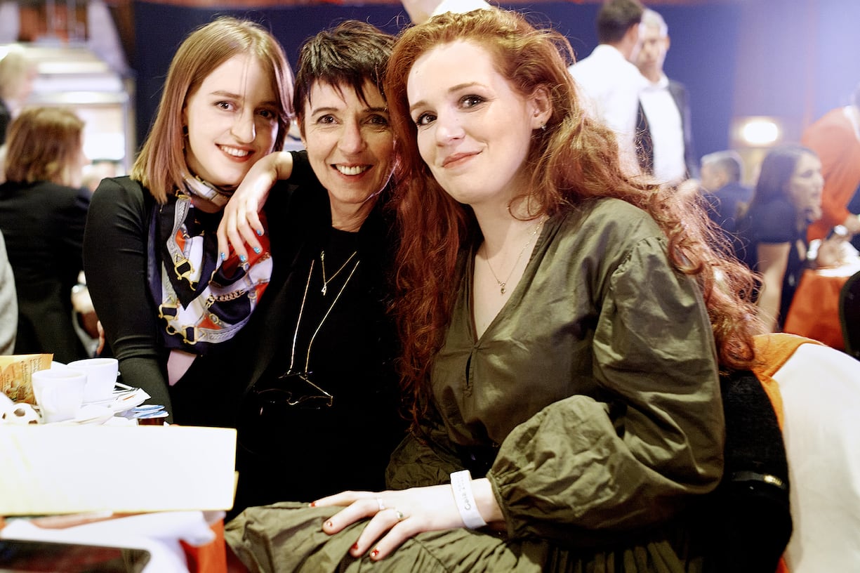 Martigny, le 19 mars 2022, Choucroute de soutien du club de football FC Sion,Camille et Julie Berthollet avec leur MÃ¨re Monique , Â© Sedrik Nemeth