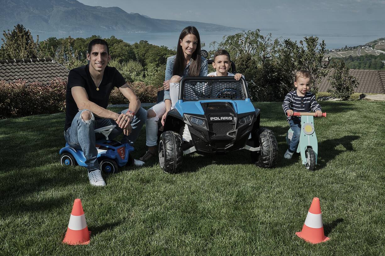 Sébastien Buemi et sa famille: Jennifer, Jules et Theo