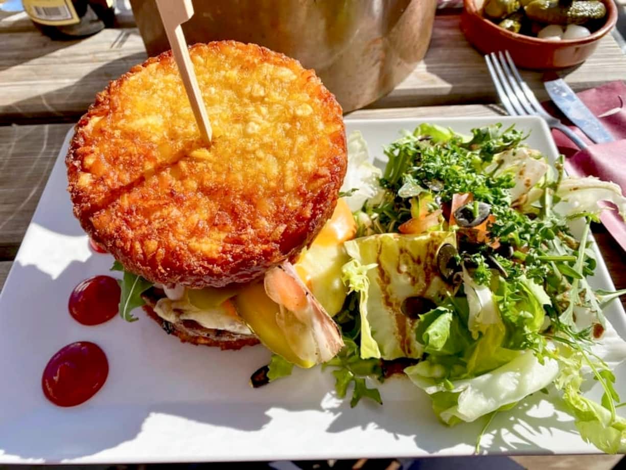 Burger à la buvette de Jaman à Montreux