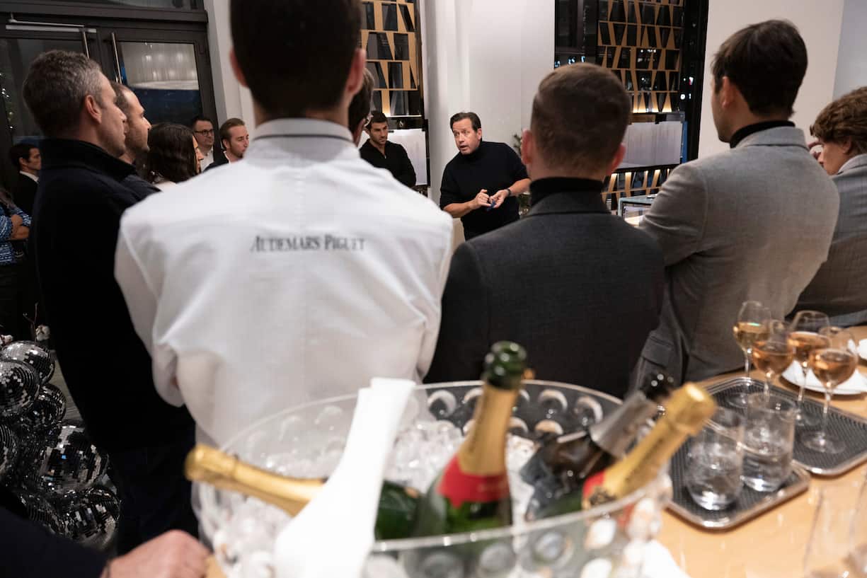 François-Henry Bennahmias à Genève dans la boutique de la Fusterie.