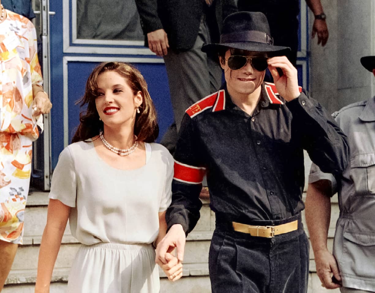 Lisa Marie Presley et Michael Jackson en 1994.