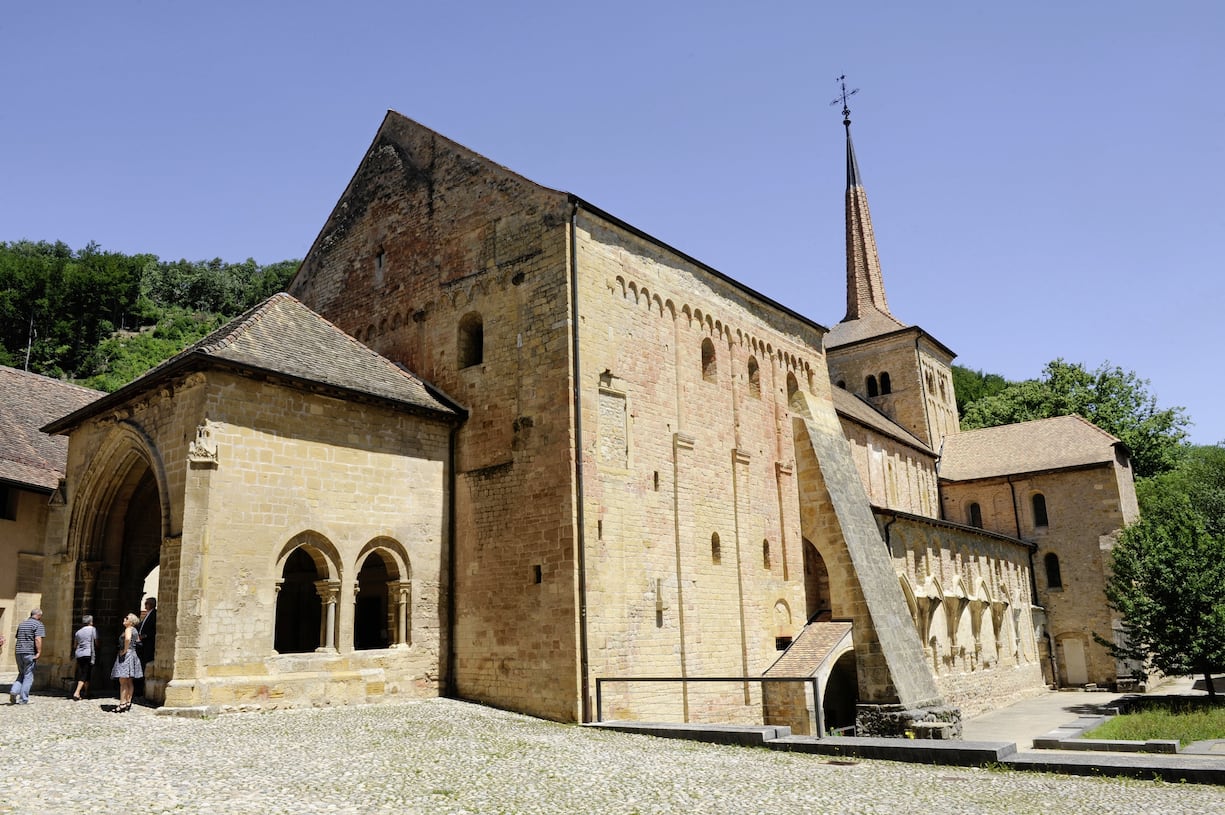 L’ancienne abbatiale de Romainmôtier, aujourd’hui temple protestant.