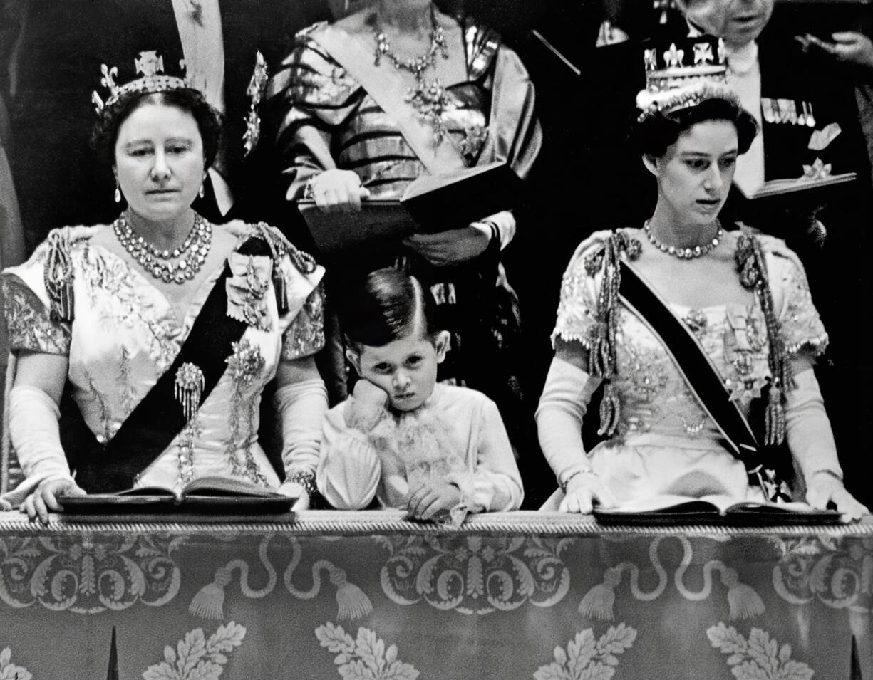 Charles enfant lors du couronnement de sa mère, Elisabeth II