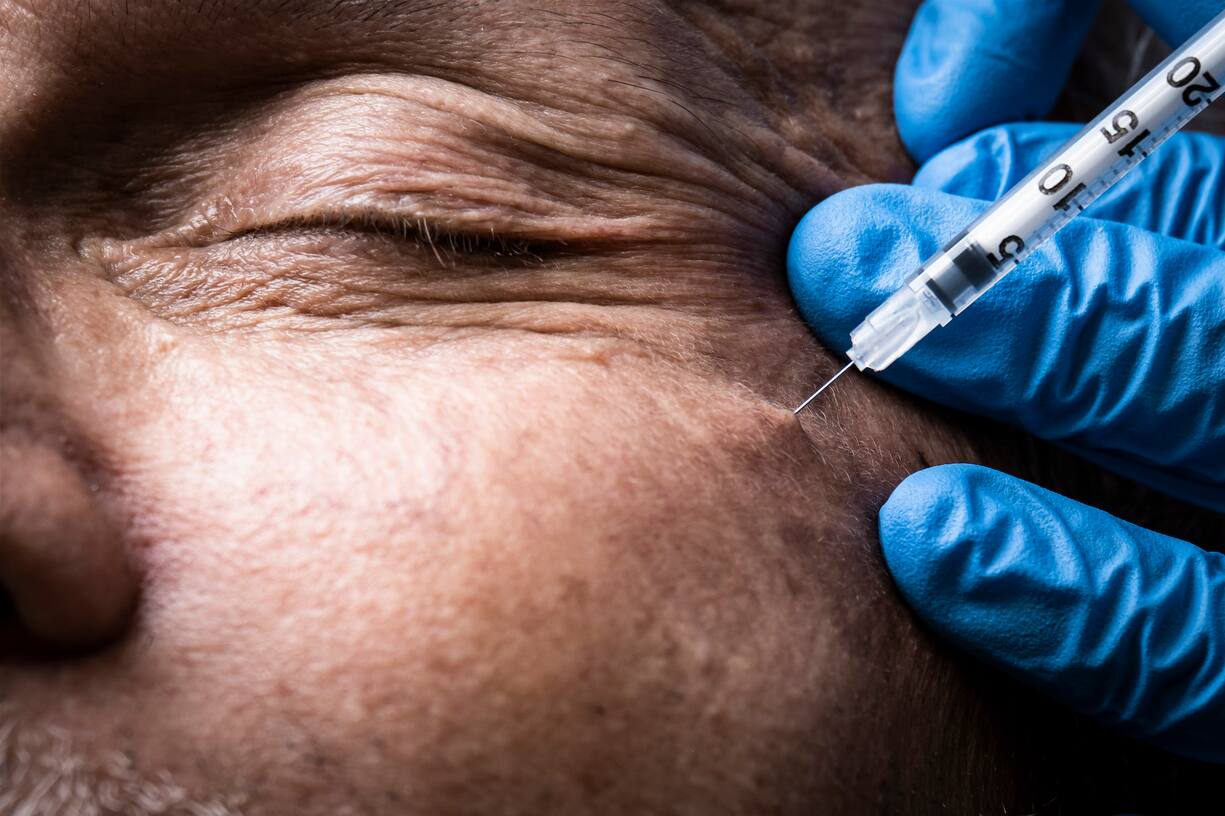 Intervention en médecine esthétique à la clinique Matignon