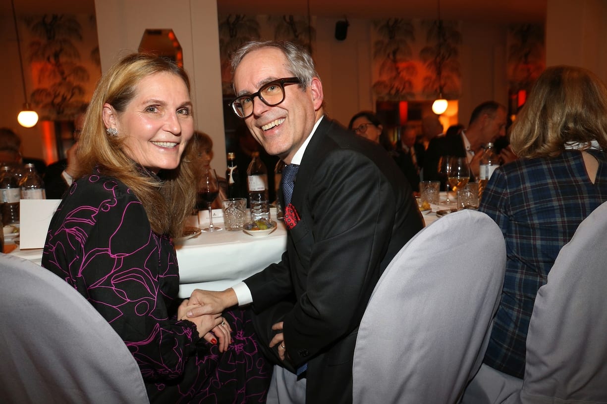 Christian Haub, le frère du disparu, et sa femme Liliane lors d’un dîner à Munich, le 19 décembre 2022