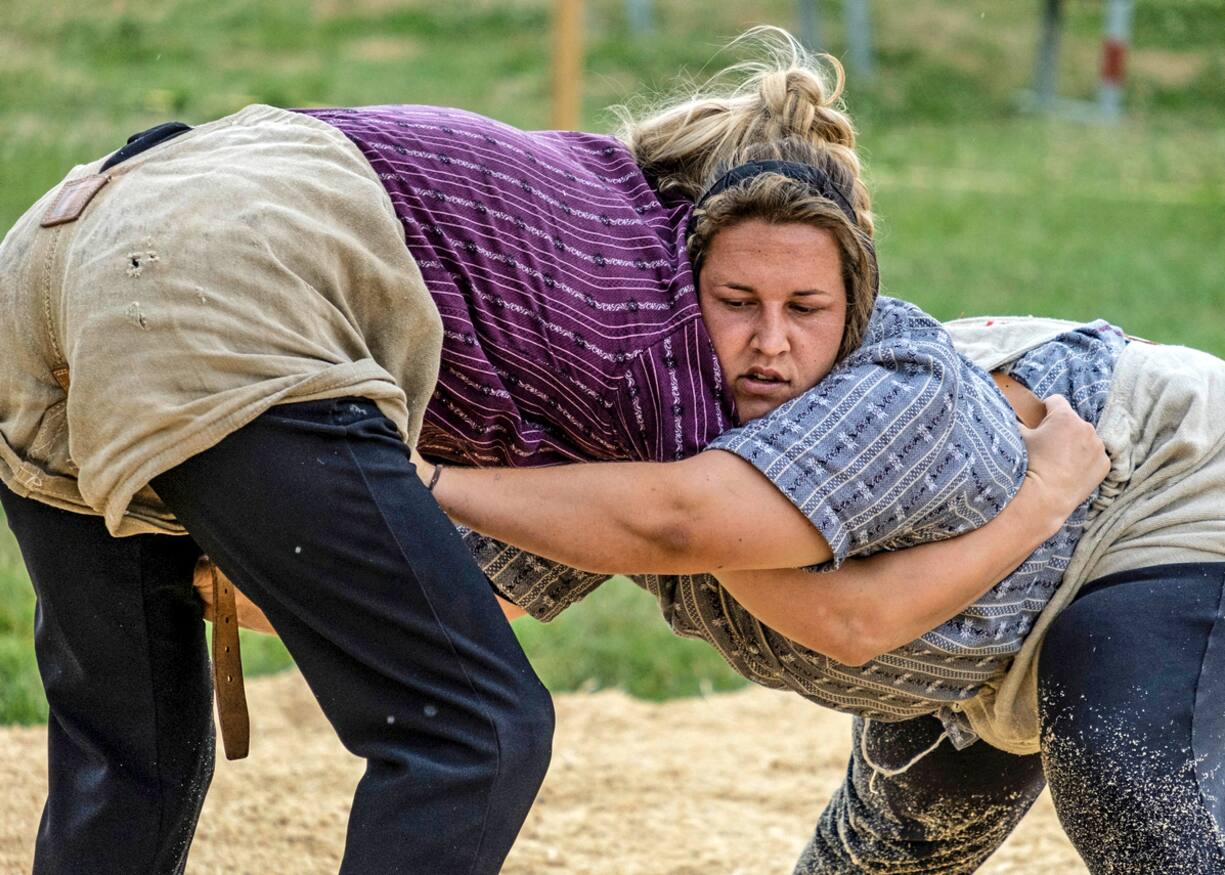 Lutte féminine à Romanel