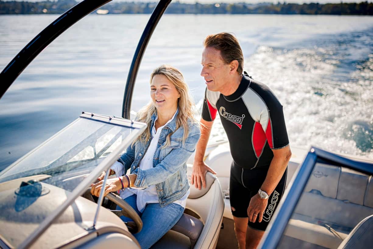Christian Lüscher et sa femme Marie sur leur bateau