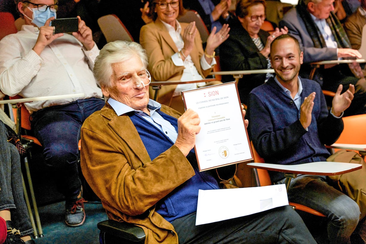 6 novembre 2023, cérémonie à l'aula de l'hôpital de Sion pour Léonard Gianadda