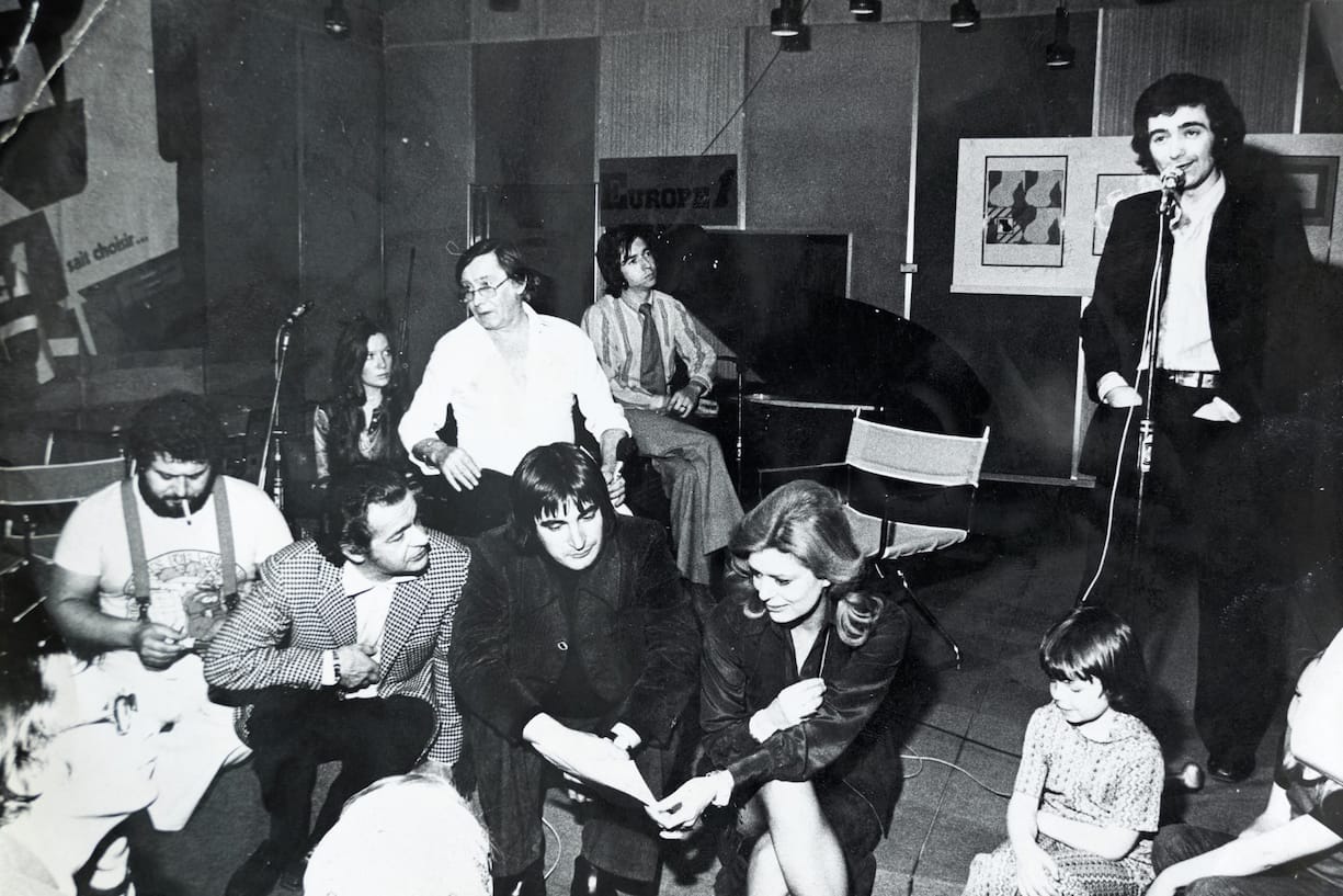 Claude Lemesle sur Europe 1 dans le cadre de son émission «Carré bleu» en mai 1972