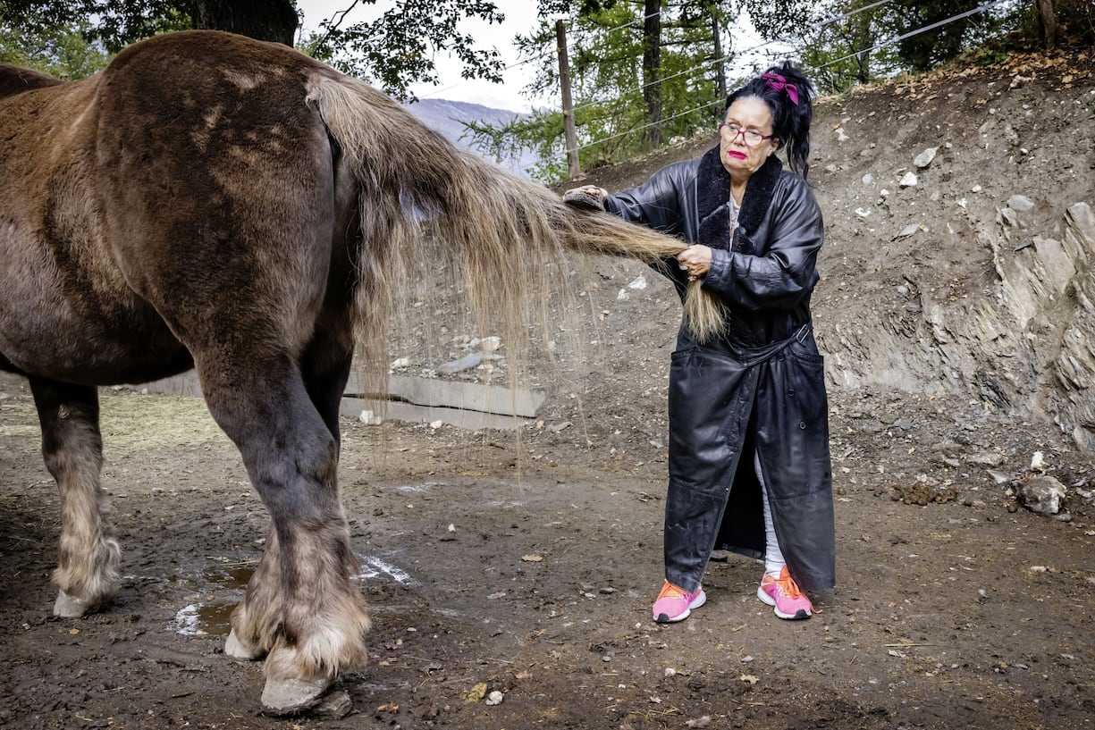 Laetitia avec son cheval Bobby, reportage équithérapie