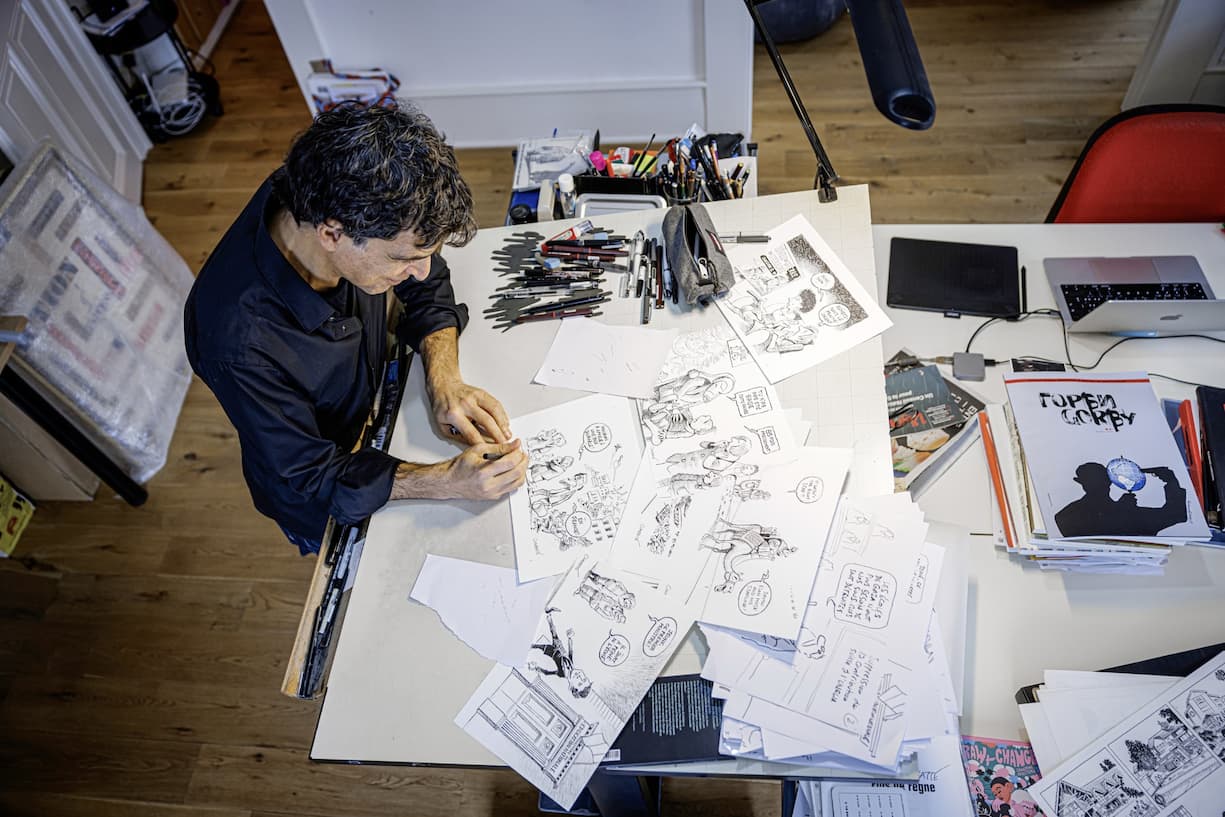 Reportage avec Chappatte entre son atelier à Genève et la théâtre Boulimie à Lausanne, le mercredi 10 janvier 2024