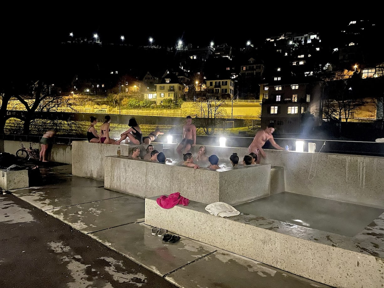 Les bains publics du Fortyseven dessinés par Mario Botta
