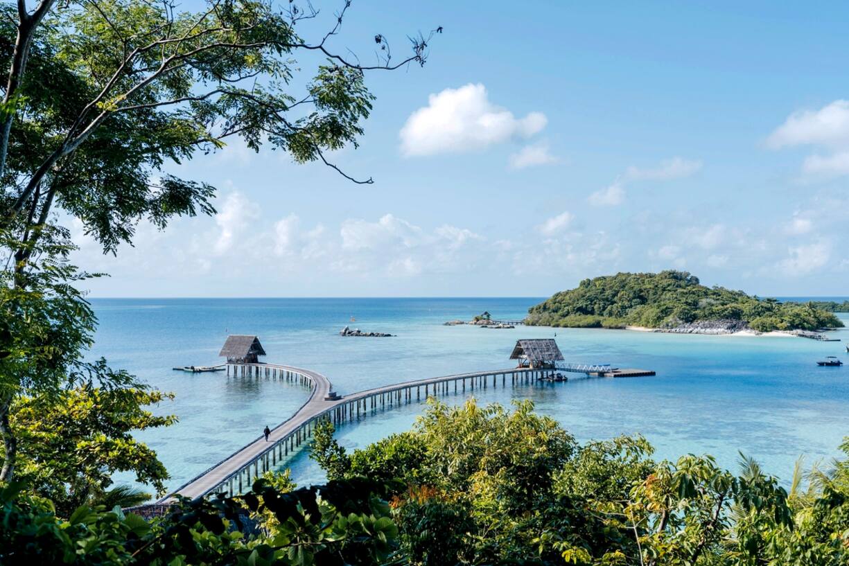 Le Bawah Reserve se trouve sur l’île de Pulau Bawah, en mer de Chine méridionale, entre Singapour et Bornéo