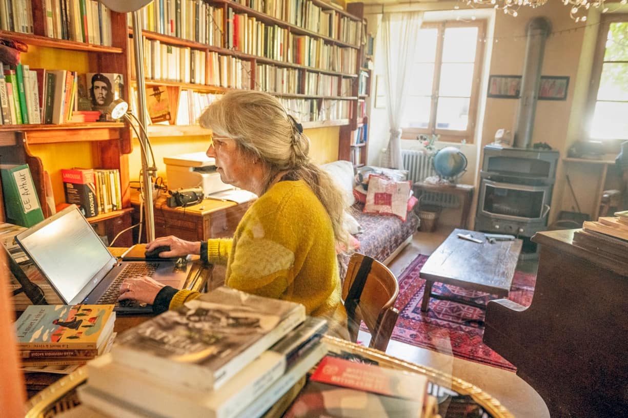Anouk Hutmacher, socialiste, raconte dans un livre son histoire d'amour atypique avec Marc Piccand qui vote UDC