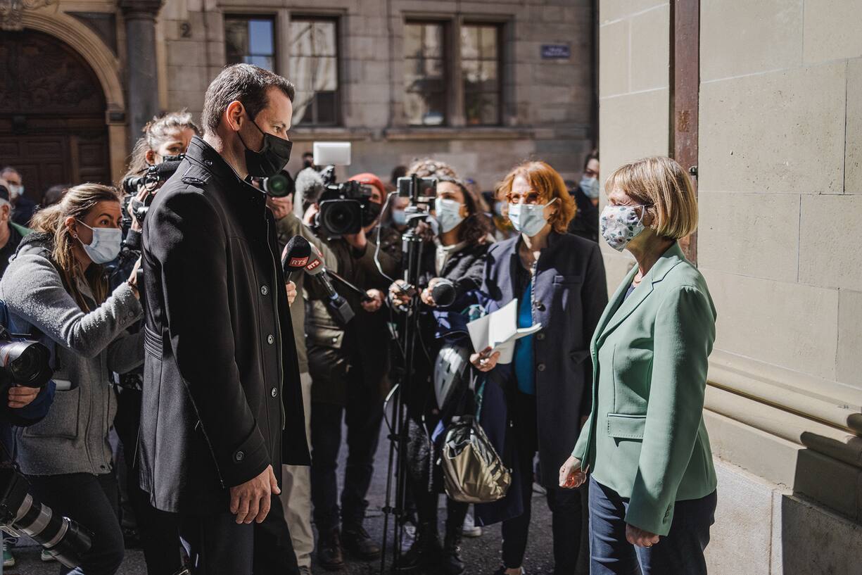 Genève, 28 mars 2021. Dernier tour de l'élection complémentaire au Conseil d'Etat pour le remplacement du poste de Pierre Maudet, auquel il se représentait.Avec 8.2% d'avance sur Pierre Maudet, la candidate verte Fabienne Fischer remporte l'élection.© Niels Ackermann / Lundi13